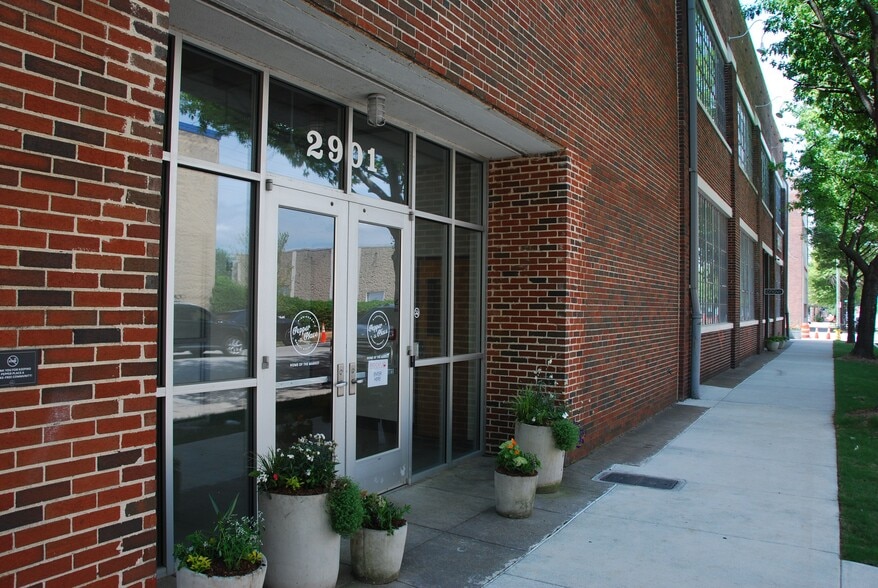 2901 2nd Ave S, Birmingham, AL for lease - Building Photo - Image 2 of 8