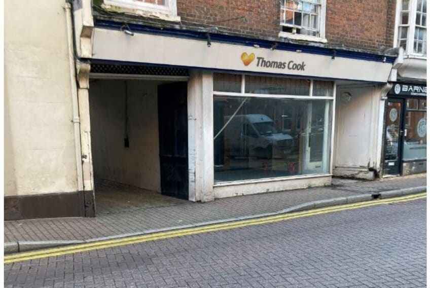 25-25A High St, Tring for sale Building Photo- Image 1 of 1