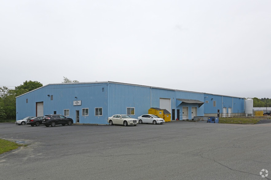 11 Ridge Hill Rd, MA 02702