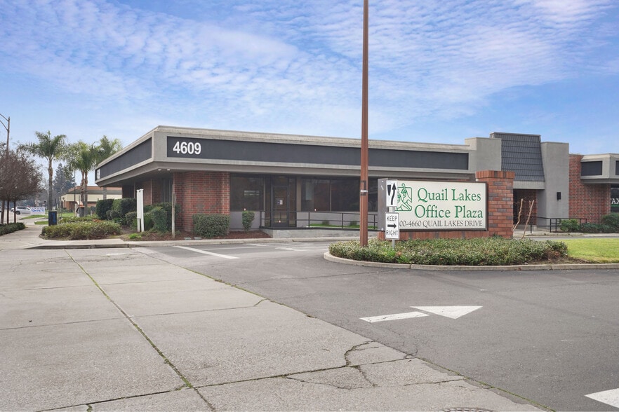 4609 Quail Lakes Dr, Stockton, CA for lease - Primary Photo - Image 1 of 7