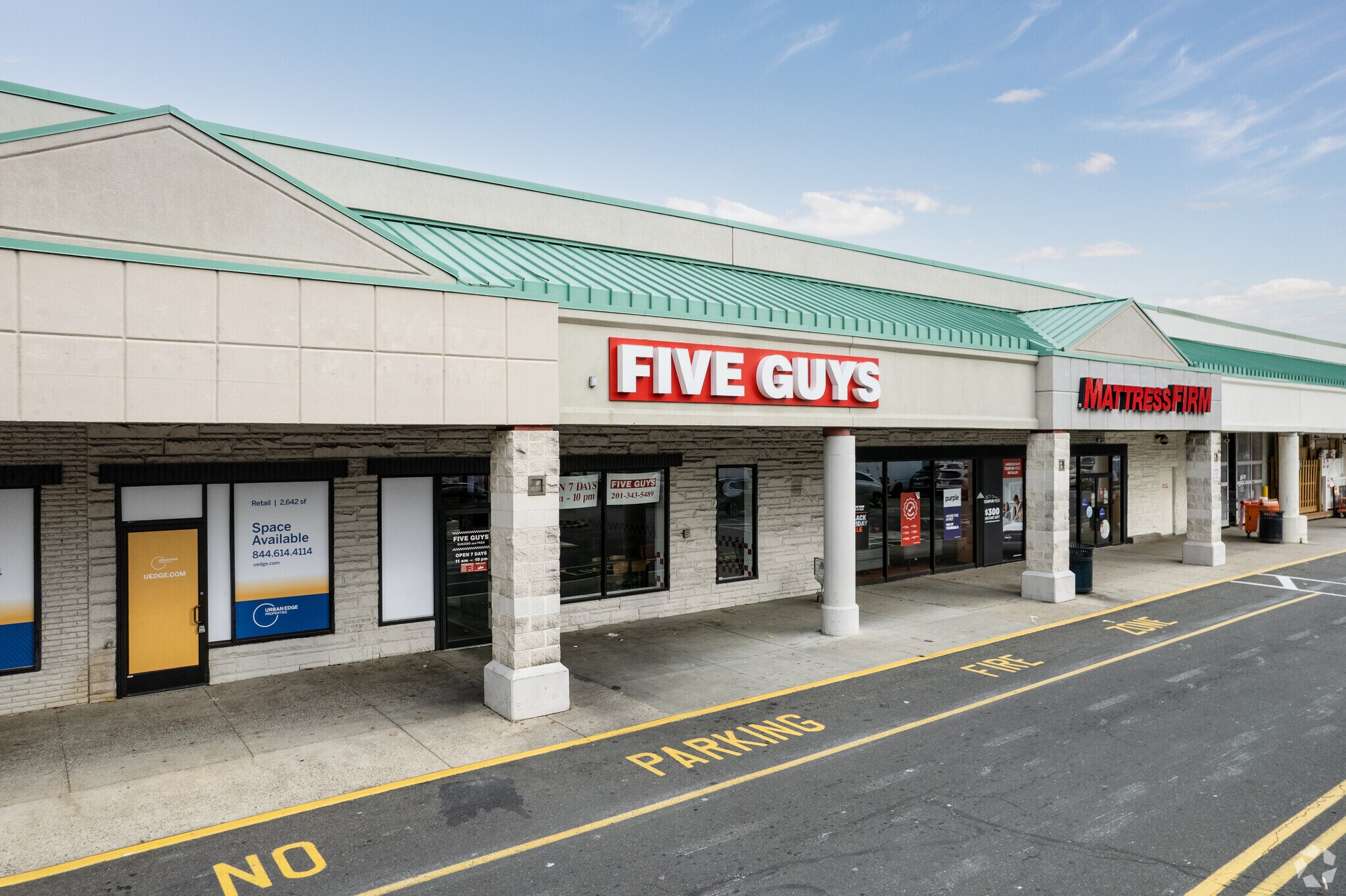 450 Hackensack Ave, Hackensack, NJ 07601 Hackensack Commons