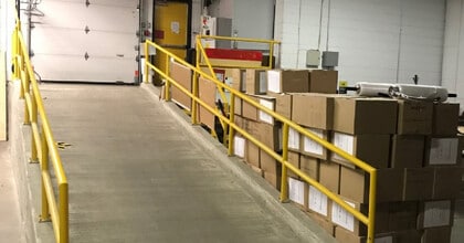 1040 Boul Saint-Joseph, Gatineau, QC for lease Interior Photo- Image 1 of 9