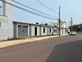 5,800 SF Flex Space available in North Wales - Warehouse