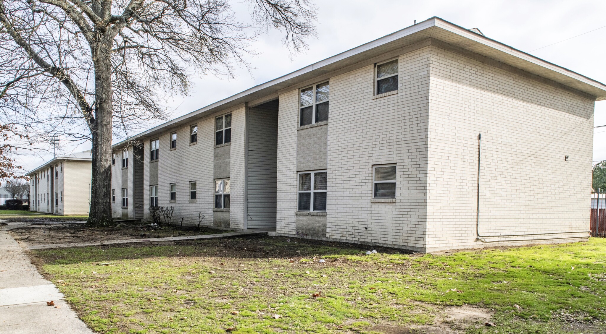 2300 Woodgate Dr, Pine Bluff, AR for sale Primary Photo- Image 1 of 1