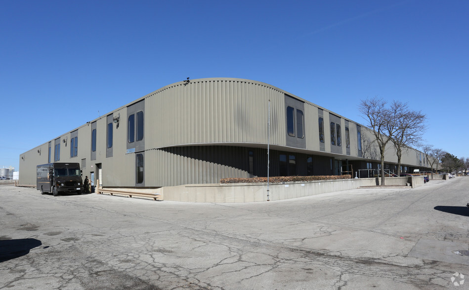 1900-2080 S Carboy Rd, Mount Prospect, IL for sale - Primary Photo - Image 1 of 1