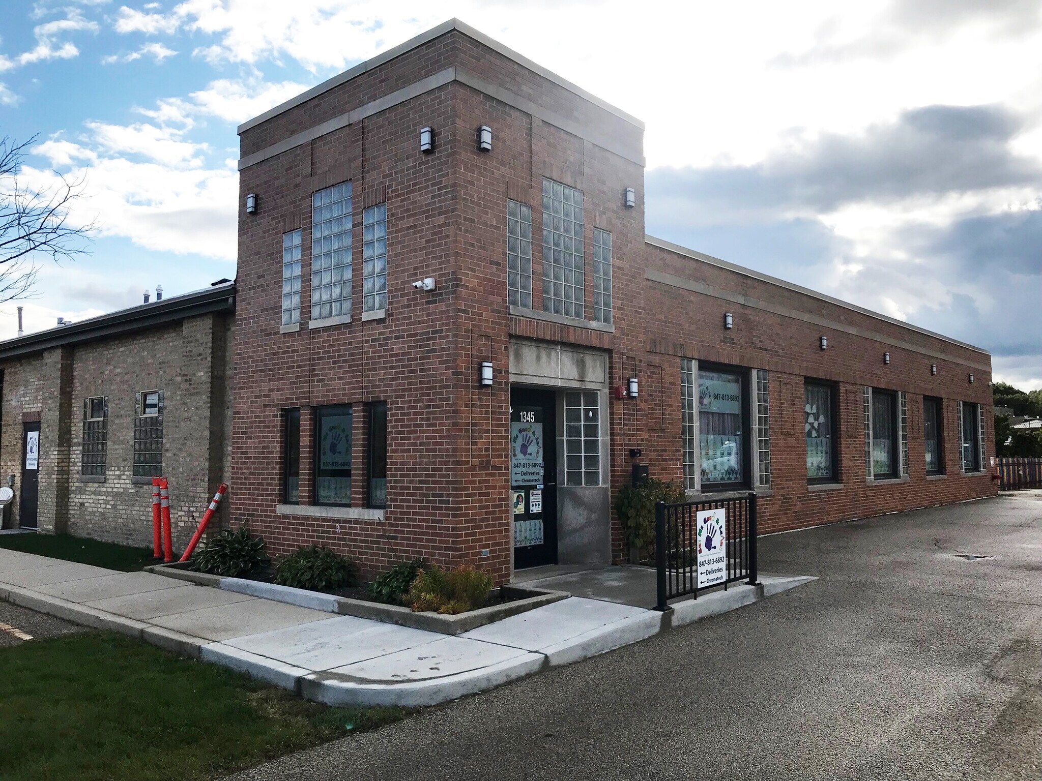 14 Mary St, Des Plaines, IL for sale Building Photo- Image 1 of 1