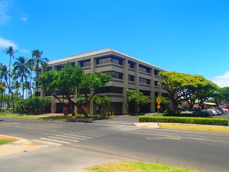 33 Lono Ave, Kahului, HI for lease - Building Photo - Image 1 of 1