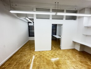 147 W 35th St, New York, NY for lease Building Photo- Image 2 of 5