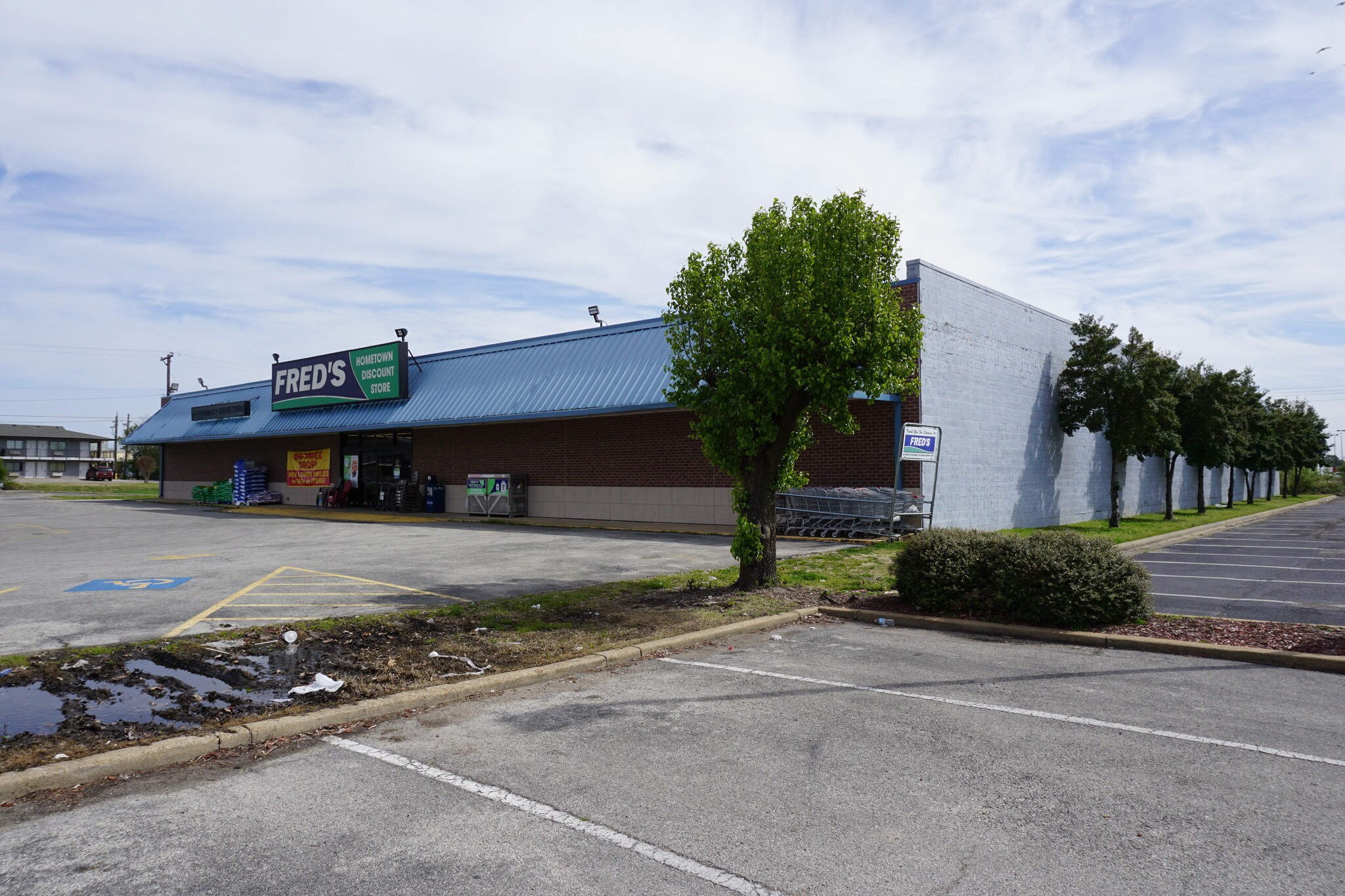 2308 S Caraway Rd, Jonesboro, AR 72401 Former Fred's Super Dollar