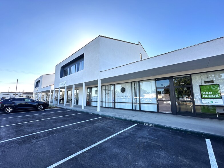 4105-4129 South St, Lakewood, CA for lease - Building Photo - Image 2 of 19