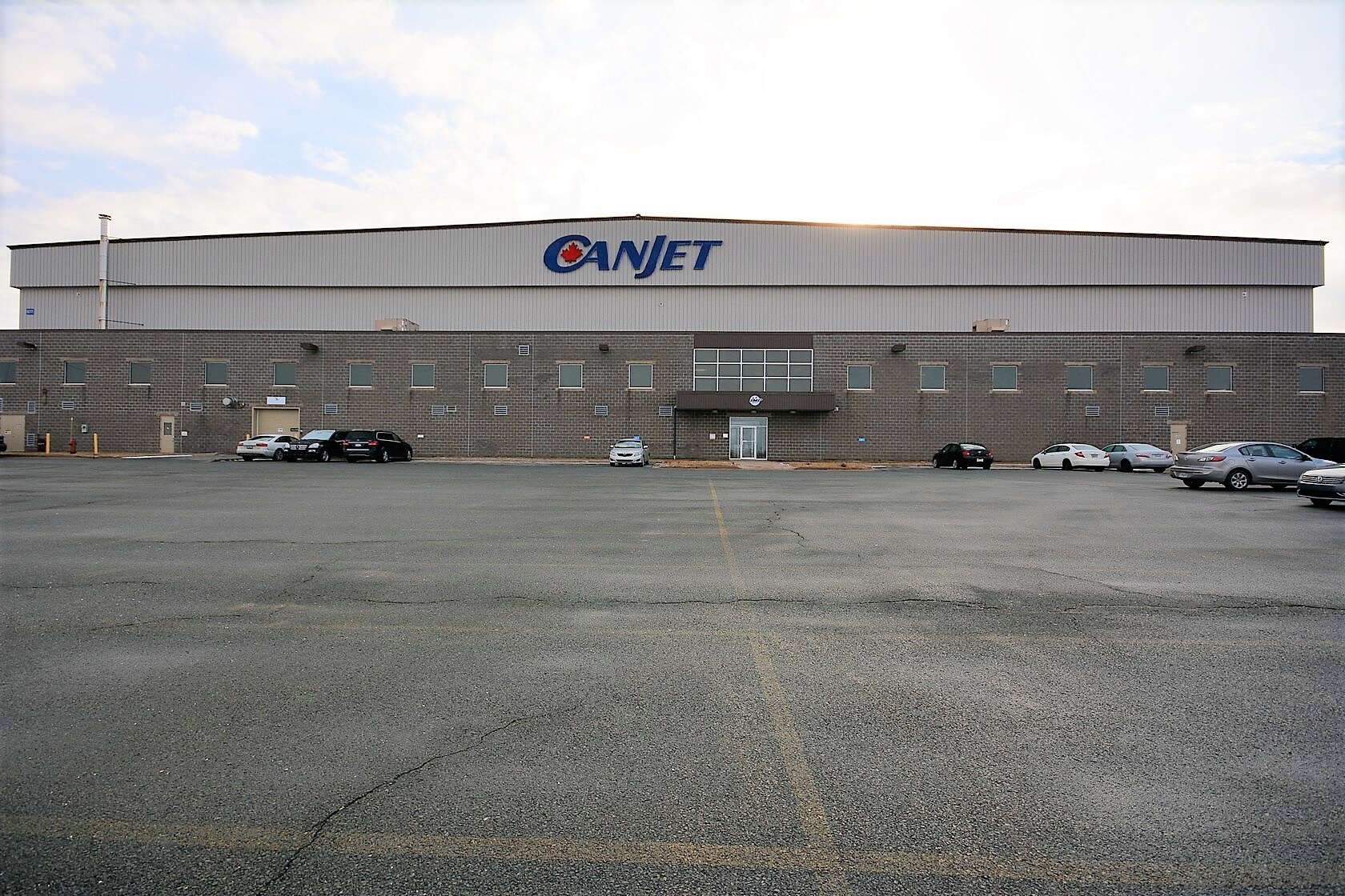 677 Barnes Dr, Halifax, NS for sale Primary Photo- Image 1 of 1