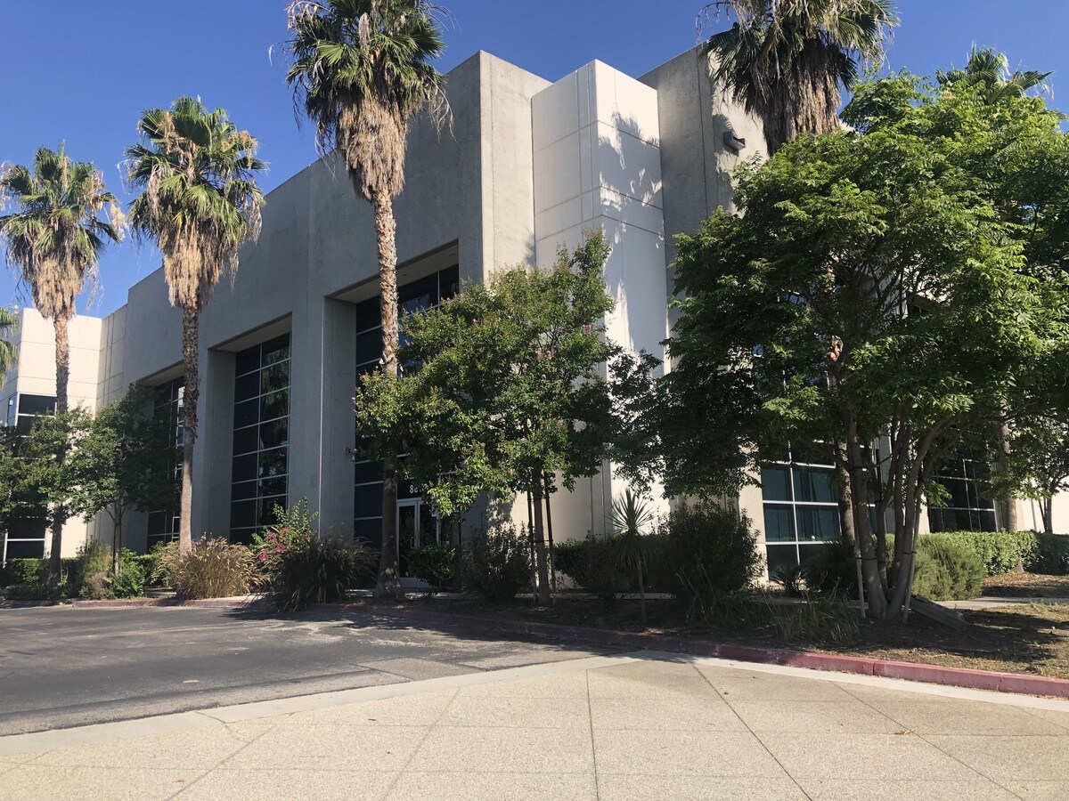 8610 Rochester Ave, Rancho Cucamonga, CA 91730