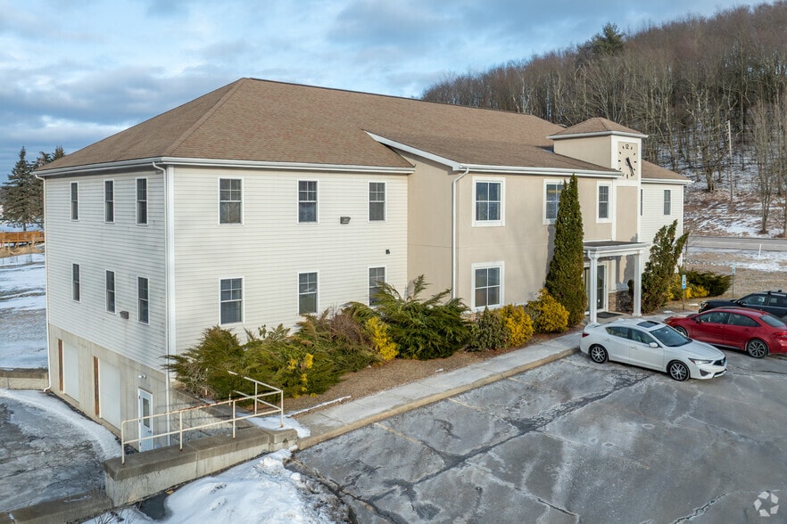 1310 Church St, Moscow, PA for lease - Building Photo - Image 3 of 11