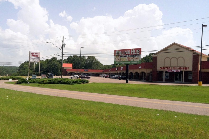 3321-3389 Main St, Adamsville, AL for sale - Building Photo - Image 1 of 1