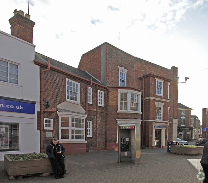 81 High St, Stourbridge for lease - Building Photo - Image 2 of 2