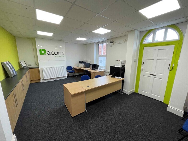 14 Chapel St, Crewe, CW2 7DQ Office for Sale