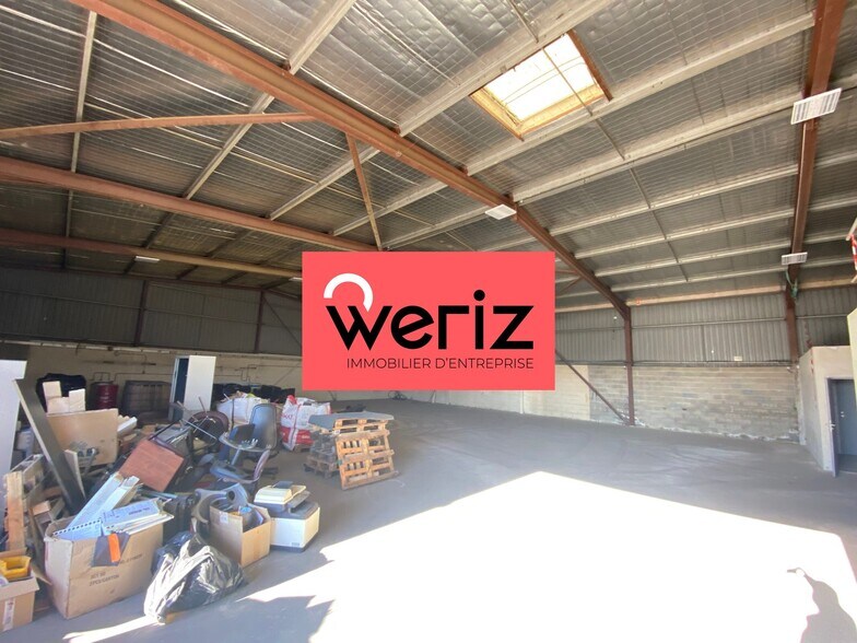 Industrial in BERRE-L'ETANG for lease - Building Photo - Image 2 of 6