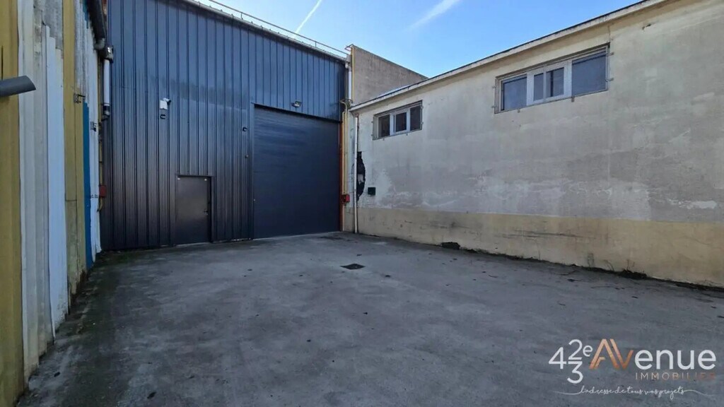 Vente Entrepôt 581 m² - Photo 1