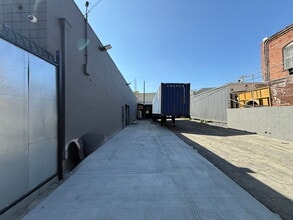 147-155 Mission Rd, Los Angeles, CA for lease Interior Photo- Image 2 of 2