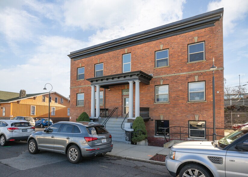 428 E Pacific Ave, Spokane, WA for lease - Building Photo - Image 2 of 13