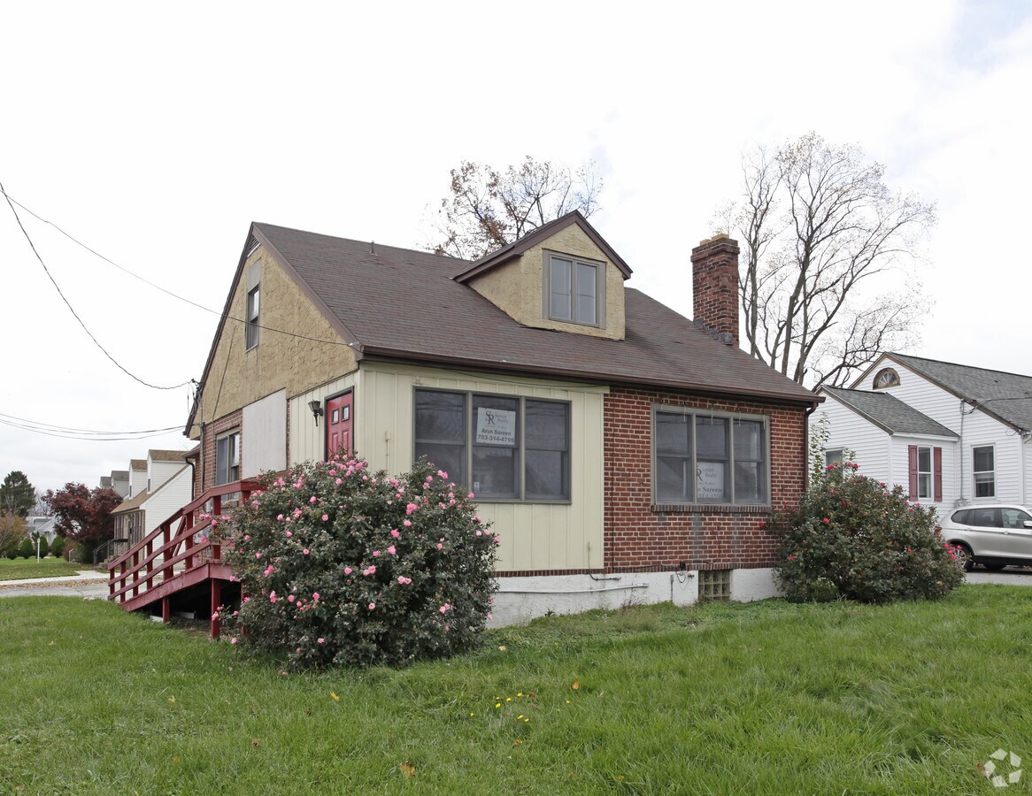 1900 Newport Gap Pike, Wilmington, DE 19808