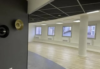 Office in Villeurbanne for lease Interior Photo- Image 1 of 11