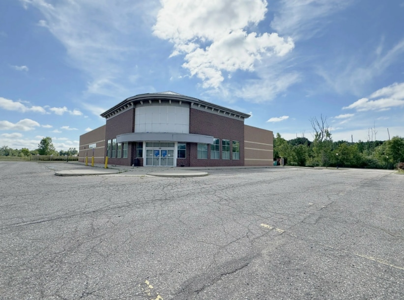 5751 Clarkston Rd, Clarkston, MI for lease Primary Photo- Image 1 of 8