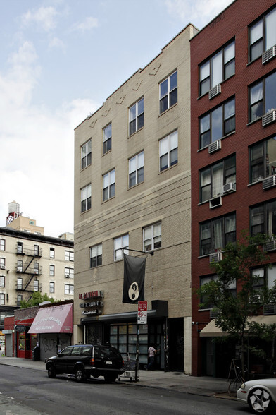 122-124 Rivington St, New York, NY for lease - Building Photo - Image 2 of 5