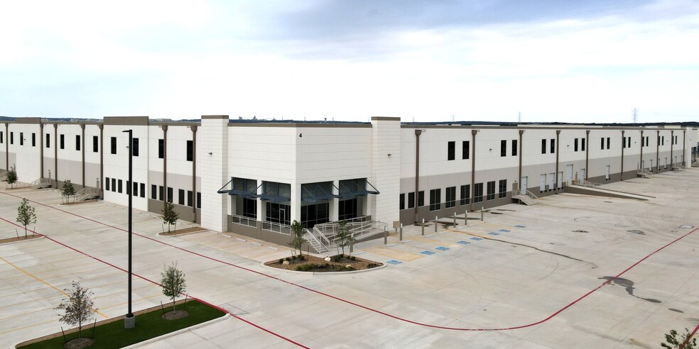 17745 Lookout Rd, Schertz, TX for lease - Building Photo - Image 1 of 26