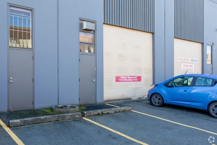 11511 Bridgeport Rd, Richmond, BC for lease - Building Photo - Image 3 of 7