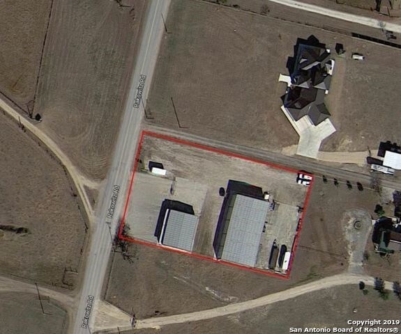 4754 Rakowitz Rd, Adkins, TX for sale - Primary Photo - Image 1 of 1