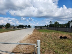 8627 E Mt Houston Rd, Houston, TX for lease Other- Image 1 of 11