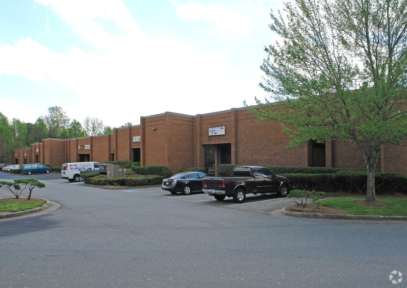 1730 Cumberland Point Dr SE, Marietta, GA for lease - Building Photo - Image 2 of 7