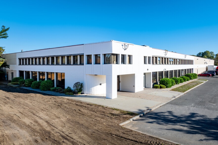 55 Kennedy Dr, Hauppauge NY - Warehouse