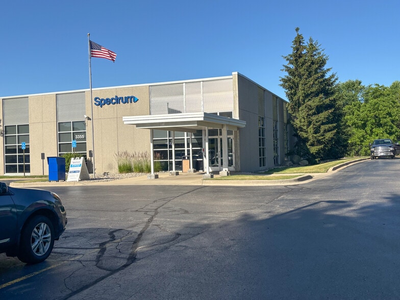 3355 Walker Ave NW, Grand Rapids, MI for sale - Building Photo - Image 2 of 8