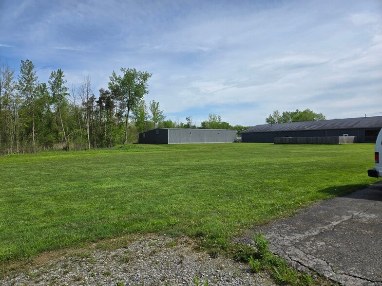 6225 E Taft Rd, Syracuse, NY for sale - Building Photo - Image 2 of 7