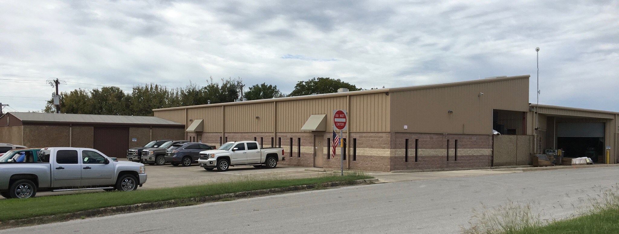 700 W Main St, Azle, TX for sale Building Photo- Image 1 of 1