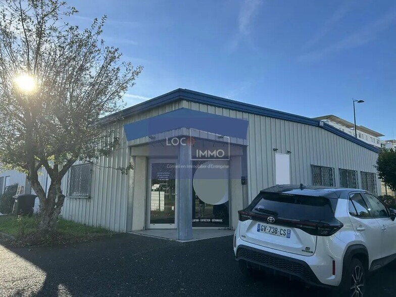 Flex in Cenon for lease - Building Photo - Image 1 of 10