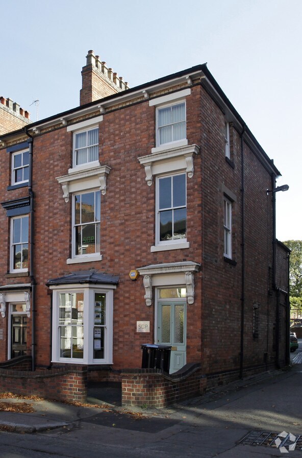 18 De Montfort St, Leicester, LE1 7GL