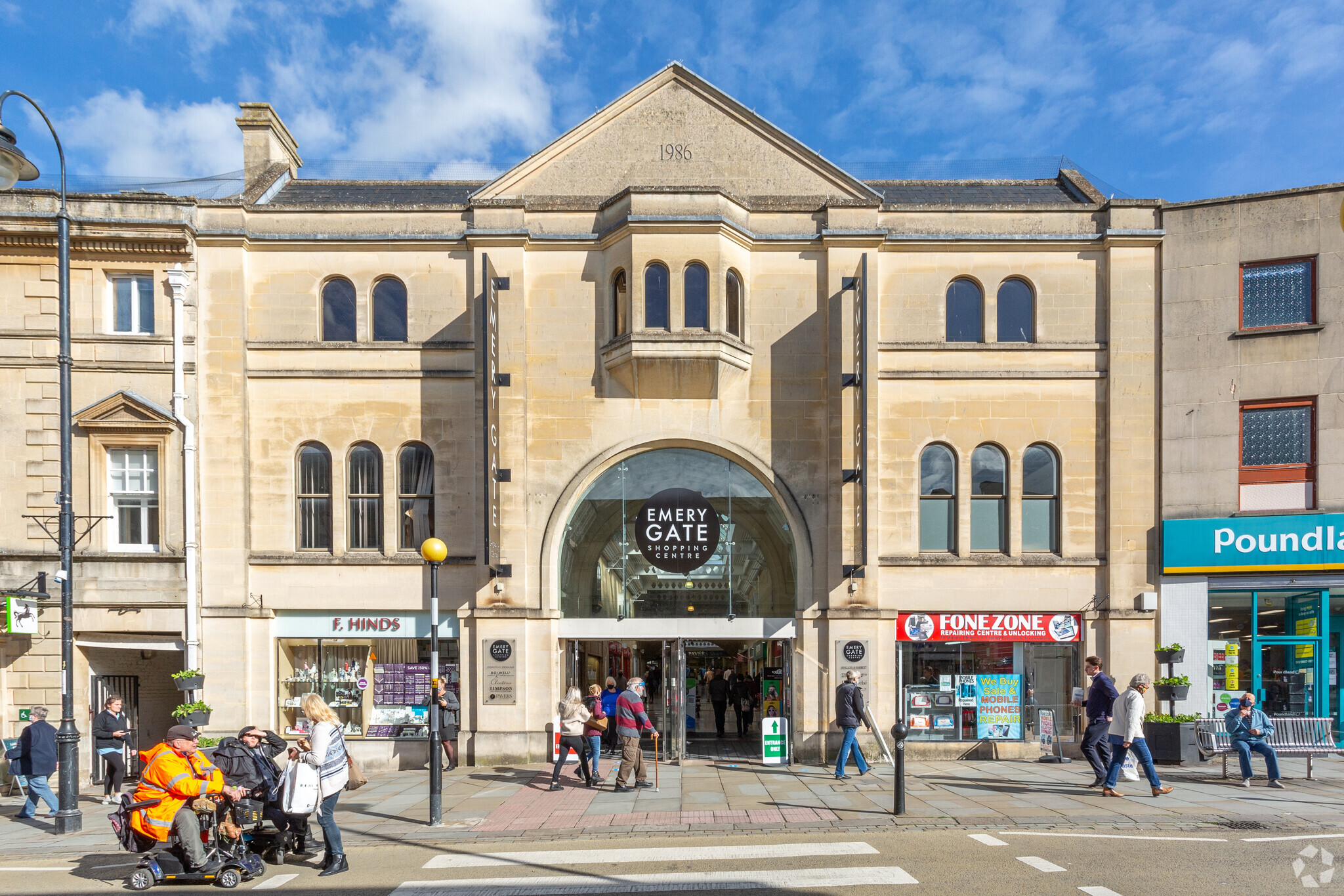 Emery Gate, Chippenham for lease Primary Photo- Image 1 of 10