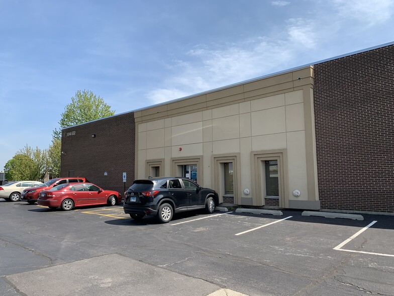 514-532 S Hicks Rd, Palatine, IL for lease - Primary Photo - Image 1 of 5