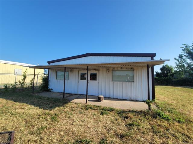 16379 State Hwy 9E, Eufaula, OK for sale - Primary Photo - Image 1 of 29