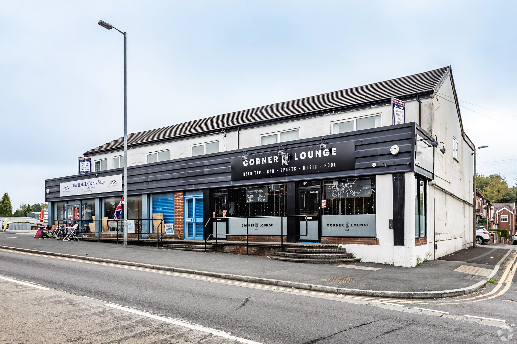 621-629 Liverpool Rd, Manchester for lease Building Photo- Image 1 of 7