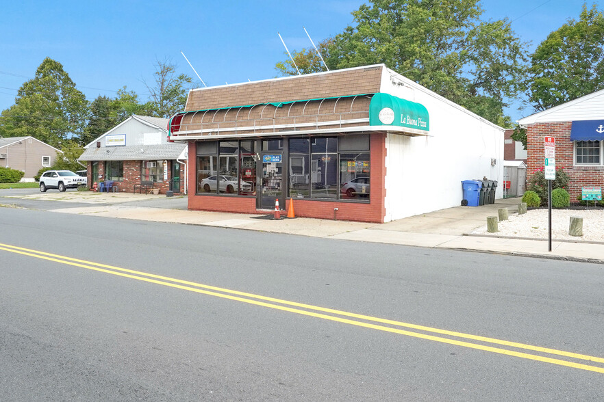 109 Woodbridge Ave, Sewaren, NJ for sale - Building Photo - Image 1 of 1