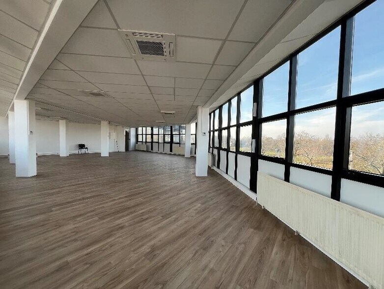 7 Rue Roland Martin, Champigny-sur-Marne for lease - Building Photo - Image 2 of 6