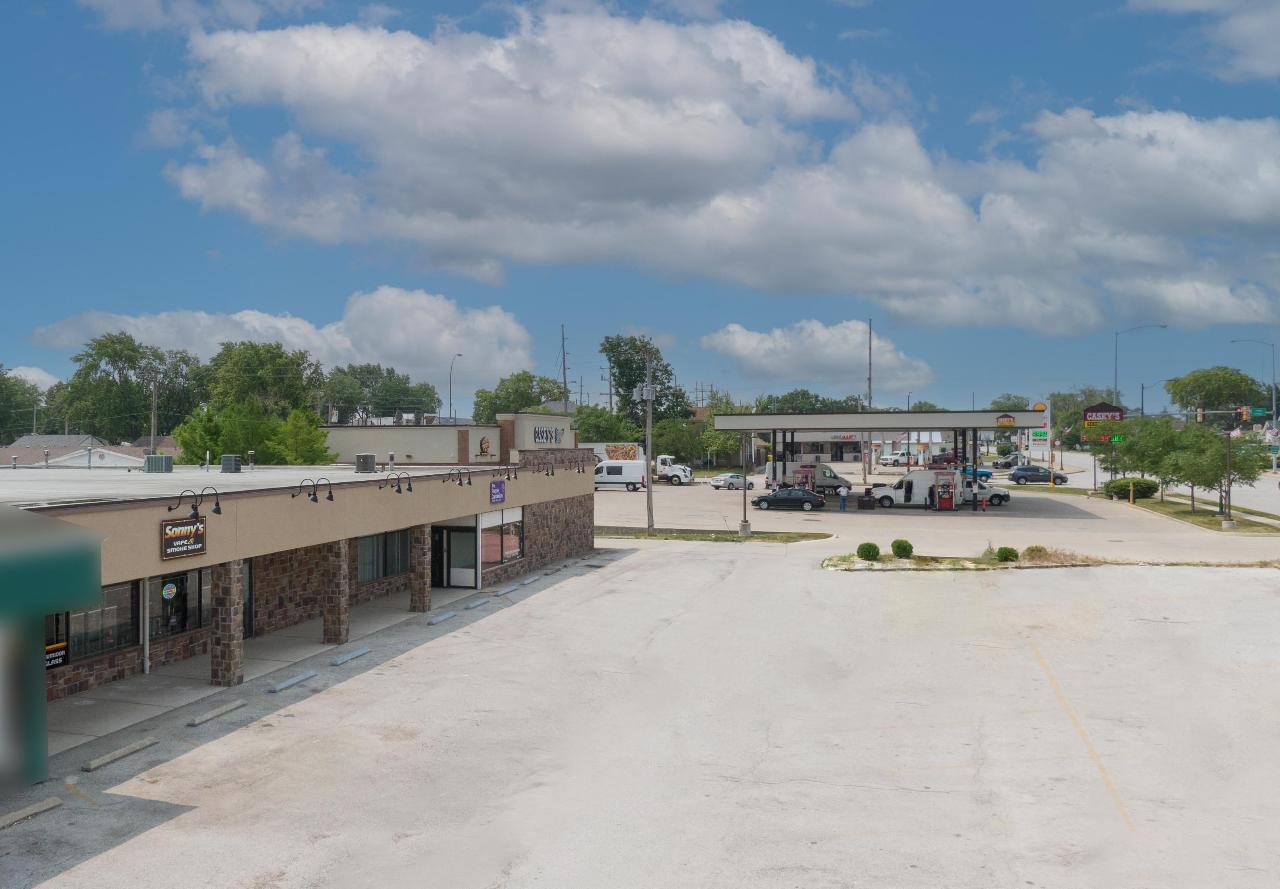 350 N Locust St, Manteno, IL for sale Primary Photo- Image 1 of 1