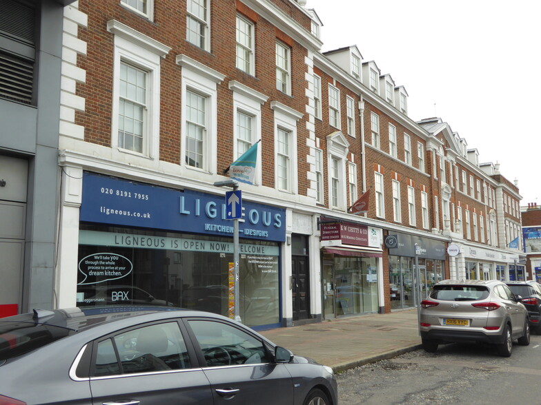 121-123 New Zealand Ave, Walton On Thames for lease - Building Photo - Image 2 of 3