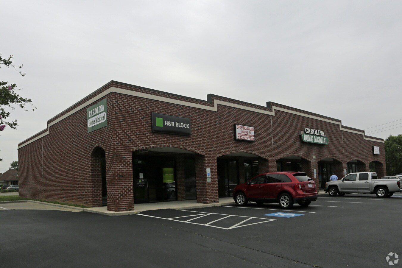 101 Airport Rd, Kinston, NC 28501