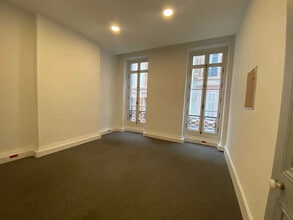 29 Rue De La Republique, Marseille for lease Interior Photo- Image 1 of 6