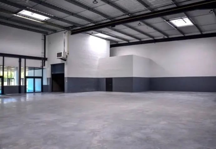 Flex in Marignane for sale - Interior Photo - Image 2 of 4